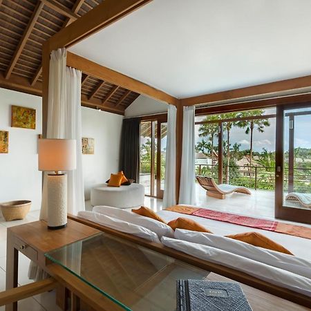 Villa Kavya - 8-Minute Walk From Berawa Beach Canggu Екстериор снимка